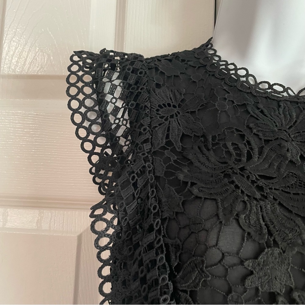 NWT Ted Baker Lace Sleeveless Blouse - Picture 4 of 8